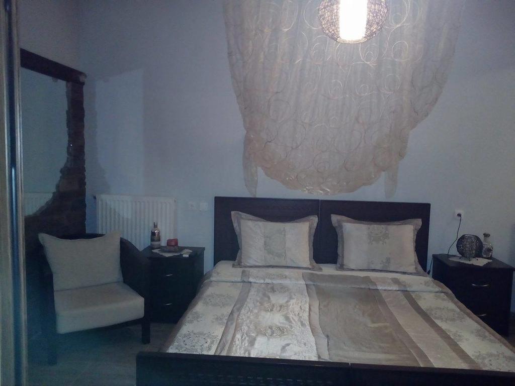 Guesthouse Athanasiou Káto Loutrákion Extérieur photo